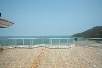 Letian Holiday Center