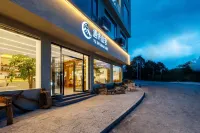 Yushi Shanshe Homestay (Huangguoshu National Park Branch) Hotels in Huangguoshu Waterfalls