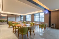 JI Hotel (Tianmen Luyu Avenue West Lake) - วิว