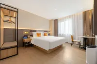Homeinn Plus Hotel (Beijing West Railway Station Subway Station) Hotels in Peking