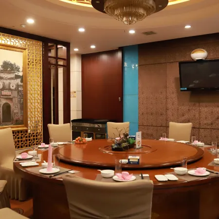 Dingnan Hotel