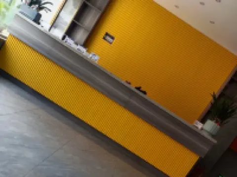 Rongcheng Business Express Hotel Hotels in Yuping