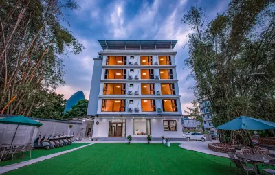 Xiangzhu Ziyuan Homestay (Yangshuo Li River Front View Balcony Branch) Hotels in Welfare Ancient Town Scenic Spot