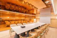 安滙文化酒店（朝陽高鐵站石佛營地鐵站店）