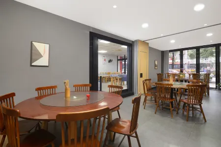 Nuomei Light Hotel (Zhuzhou Hunan University of Technology Yandi Square) Отели рядом с достопримечательностью «Hunan University of Technology»