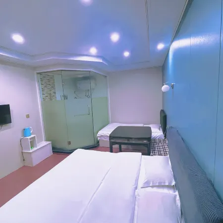 Utopia Theme Inn