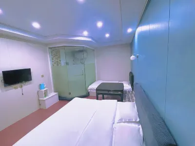 Utopia Theme Inn