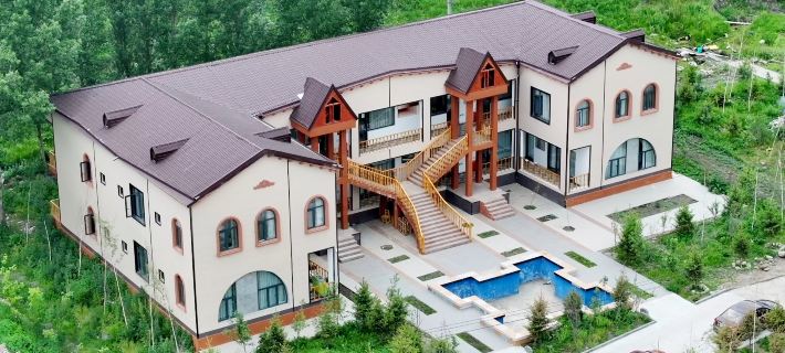 Nileke Yunlan Mountain Spring Homestay Hotels in Nilka County
