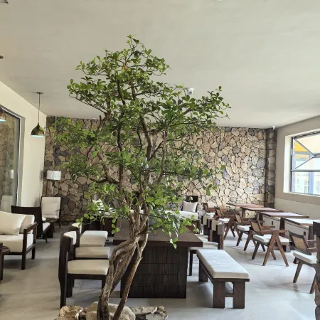 Litang Huaxi Yungu Hotel (Ririjia Village)