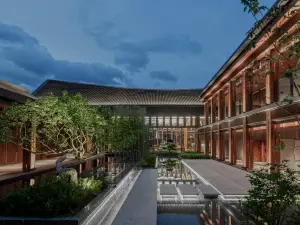 Guoyun Mountain Residence · Xiangang Reservoir Inn