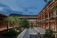 Guoyun Mountain Residence · Xiangang Reservoir Inn - 5 tähden