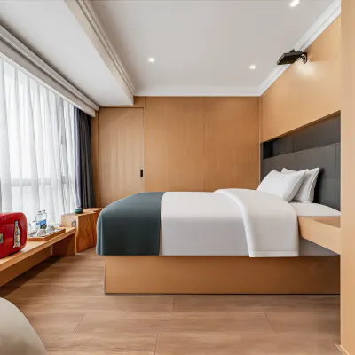 THE PURE (Chengdu Pixian High-Speed Railway Station Shudu Wanda Square Branch) Hotel berhampiran Kuil Wangcongci