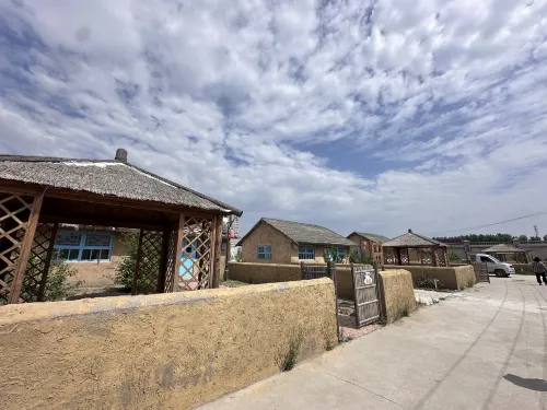 Muriteng Homestay (Daiqin Tala Film Base) - parcheggio