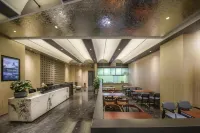 Qianshan Hotel (Panzhihua University Wanda Plaza Branch) - Parkplatz