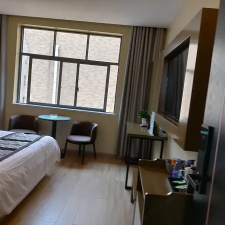 Youxian Hongyuan Selected Hotel