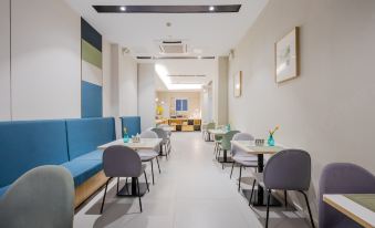 Home Inn Selected (Lishui High-speed Railway Station Wandi Square)