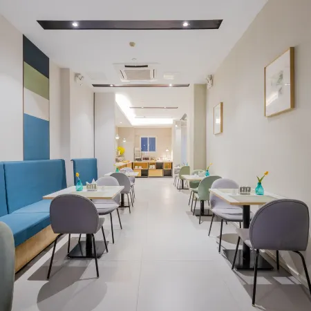 Homeinn Selected Hotel (Lishui High-Speed Railway Station Wanda Plaza)