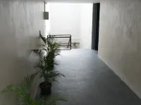 ดีพารากอน เคอร์เตน โรงแรมในสุราการ์ตา