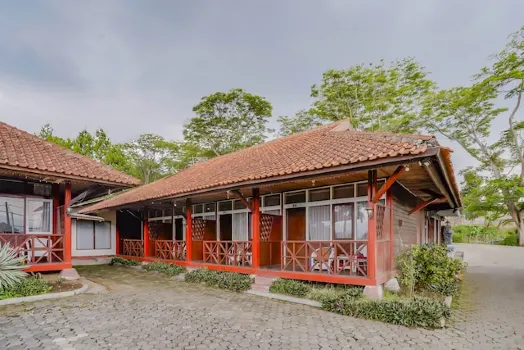 OYO 90025 Pondok Pesona Lembang Hotels near Maribaya Waterfall