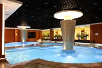 Fangzhou Hotel - Pool