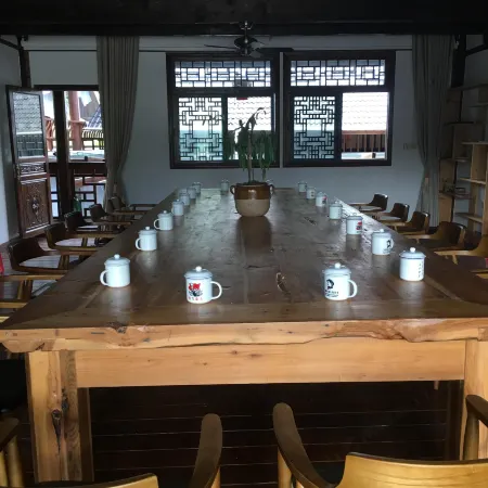 Yuanxiang Shanju Hotel