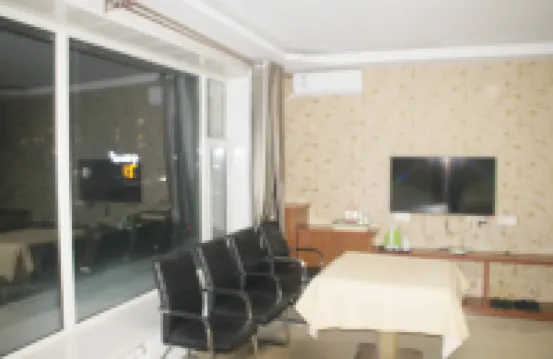 Arong Hemei Hotel