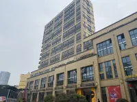 Lvxingjia Designer Audio-Visual Homestay - Pet friendly