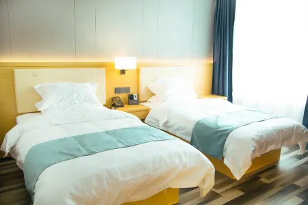 S Hotel Отели рядом с достопримечательностью «Lvliang Administration College Wenshui Branch»