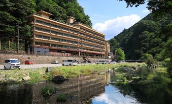 Yubara Kokusai Kanko Hotel Kikunoyu