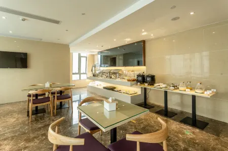 Lavande Hotels (Puning International Commodity City) Отели в г. Пунин