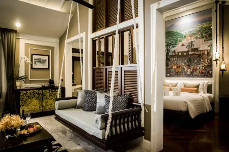 Na Nirand Romantic Boutique Resort Отели рядом с достопримечательностью «Wat Chai Mongkol»