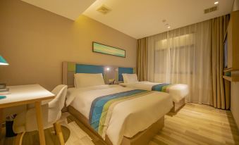 Home Inn Selected (Fuyang Linyi Mall)