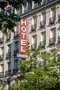 Best 10 Hotels Near Uniqlo France from USD 19/Night-Paris for 2022 |  Trip.com