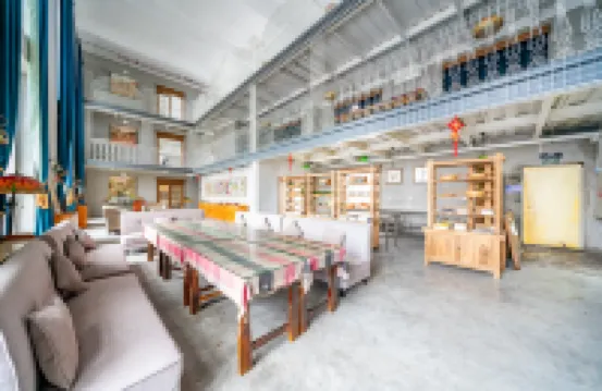 中山圈子藝術飯店（興中廣場孫文步行街店）