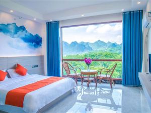 Lipu Yinlong Hotel