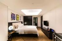 CHAMPS-ELYSEES HOTEL