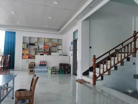 Jinglang Yujia Hotel Отели рядом с достопримечательностью «Danjiang Scenic Area»