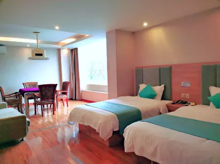 Airport Regalia Hotel (Chengdu Shuangliu Airport Terminal Branch) Отели рядом с достопримечательностью «Southwest Minzu University (Southwest Airport Economic Development Zone Campus)»