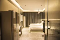 Zhoukou Longcao E-sports Hotel