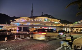 Homeinn Selected Hotel (Lovers Road Seaside Swimming Pool Store)