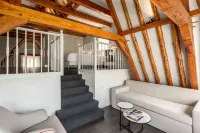 NH Collection Amsterdam Barbizon Palace Các khách sạn gần AmstelHome