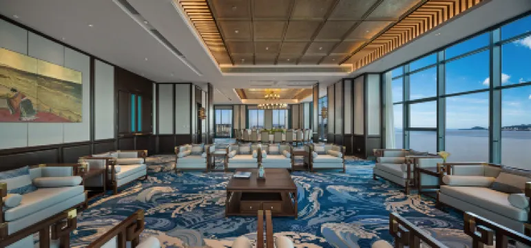 Jinzhou Blossom Hotel