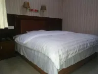 Baihuayuan Hotel