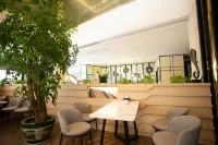 Xin Kai Yue Hotel