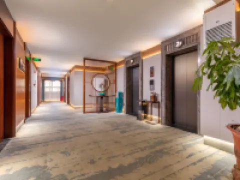 Hansi Xihu Hotel (Chaozhou Ancient City Paifang Street) Hotels in Chaozhou