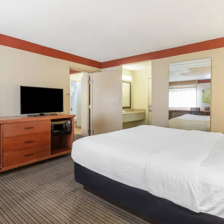 La Quinta Inn & Suites by Wyndham Chicago Tinley Park