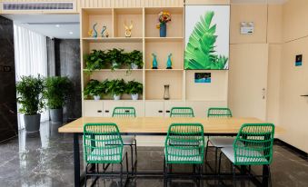 Shankee Tea Style Hotel (Yulin Hongjin Shichang Yide)