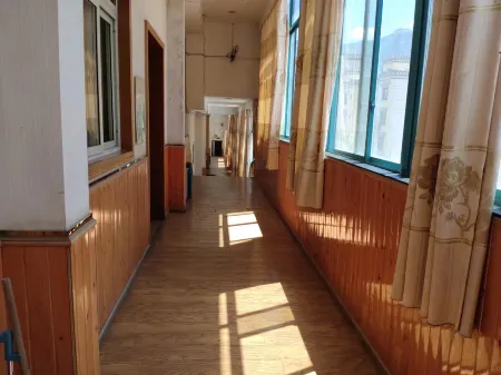 Qamdo Jinmei Hotel Отели рядом с достопримечательностью «Qiangbalin Temple»