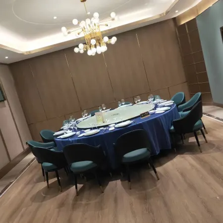 Pingyang Zijing Hotel