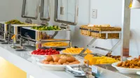 Twin Rivers Hotel - breakfast